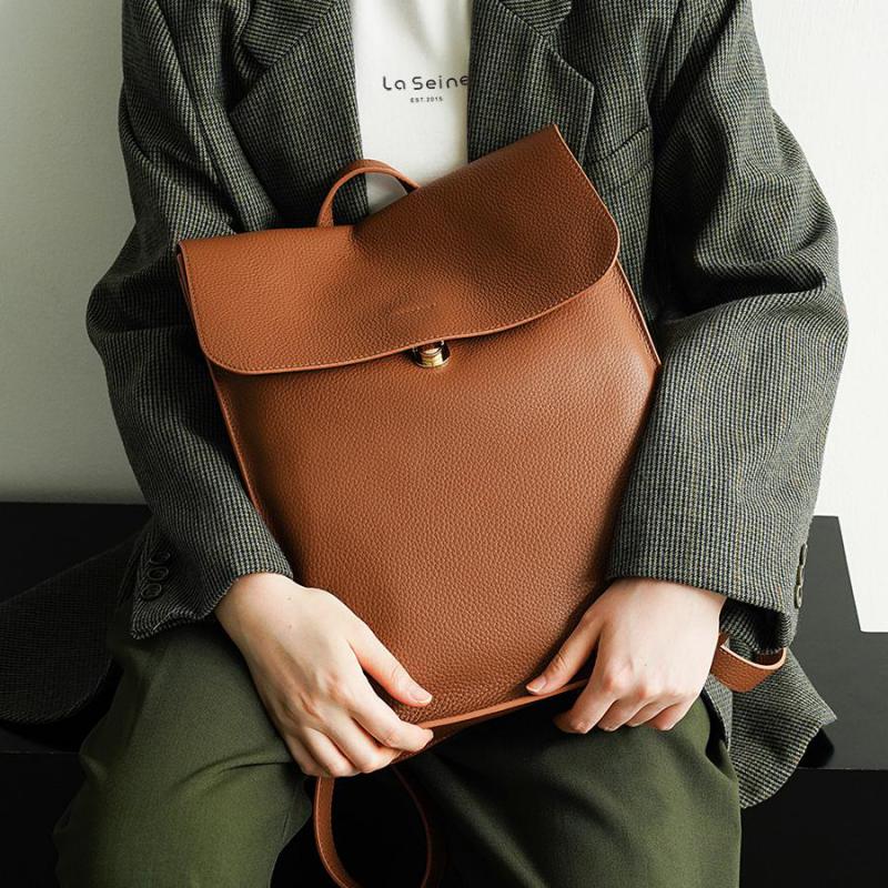 2025 통근을위한 간단하고 대용량의 새로운 탑 레이어 - Leather Work Backpack 리뷰 및 가격